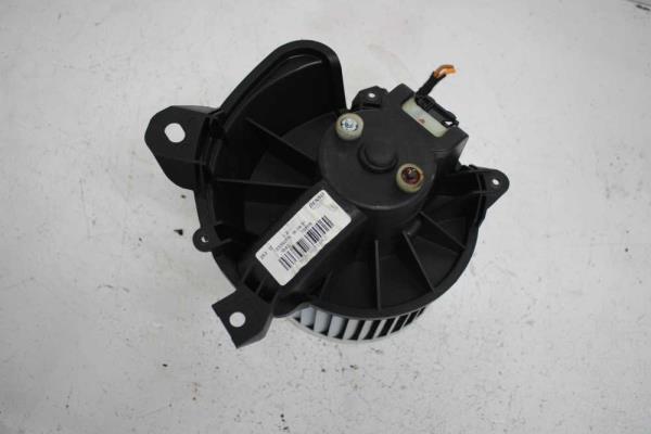 VENTILATEUR DE CHAUFFAGE OPEL CORSA D/ CORSA E - Vue 2
